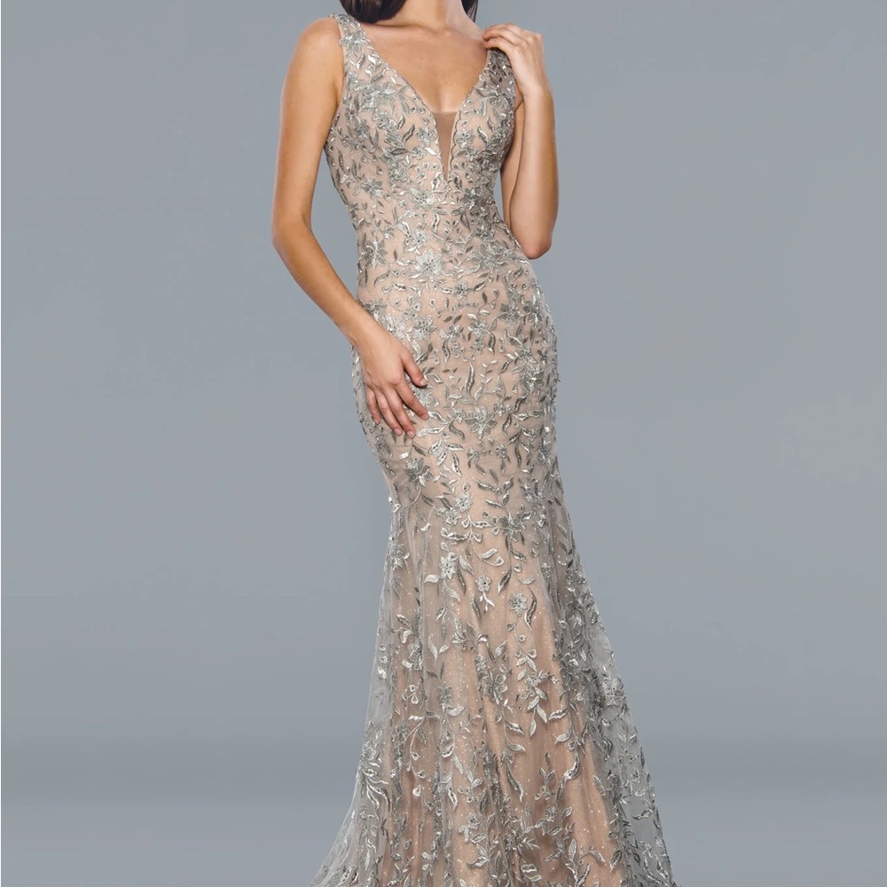 Stella Couture Silver Long Gown - NWT size 8, style 20041